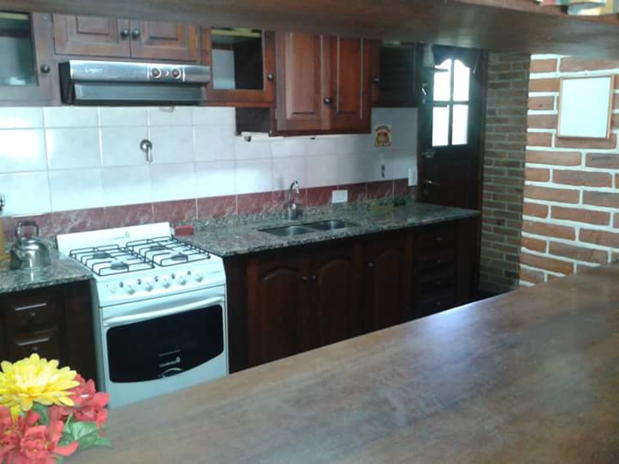 Espectacular Casa de 4 dormitorios 3 Baños Quincho cubierto Cochera para 3 autos