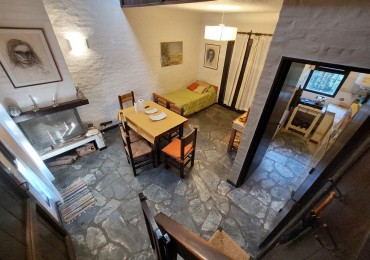 DUPLEX  2 Amb. 2 Baños  Jardin Parrilla Cochera Fija Cubierta